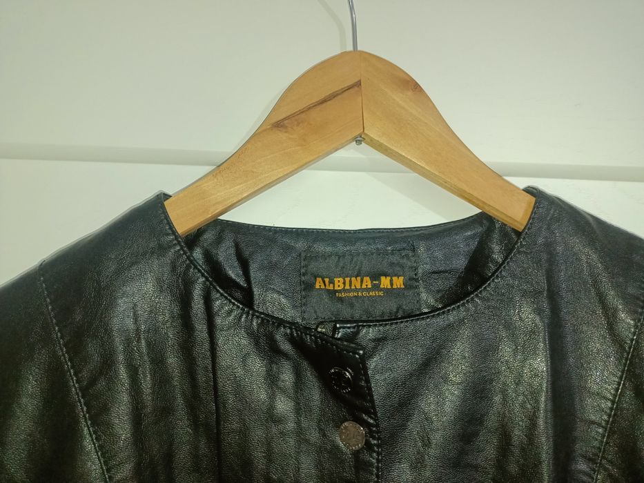Продам коженную женскую куртку