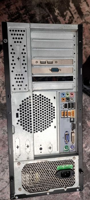 PC Desktop AMD Phenom II X6 1100T 3.3GHz / 500GB / Windows 10 Pro