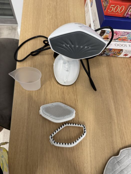 BEKO STM6120W Aparat de călcat vertical, 2200W, 25g/min, 230ml, talpă ceramică, Alb