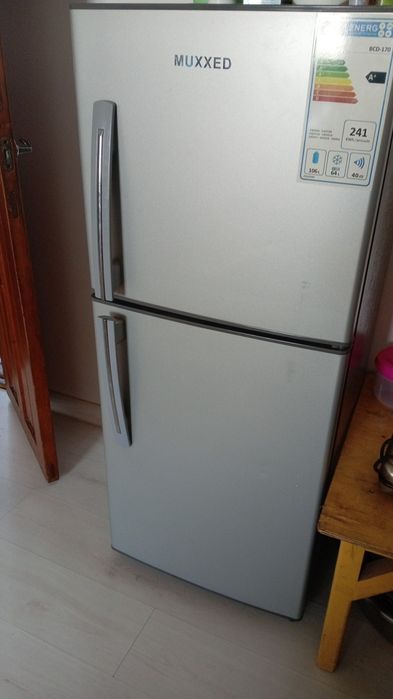 Холодильник и стиральная машина