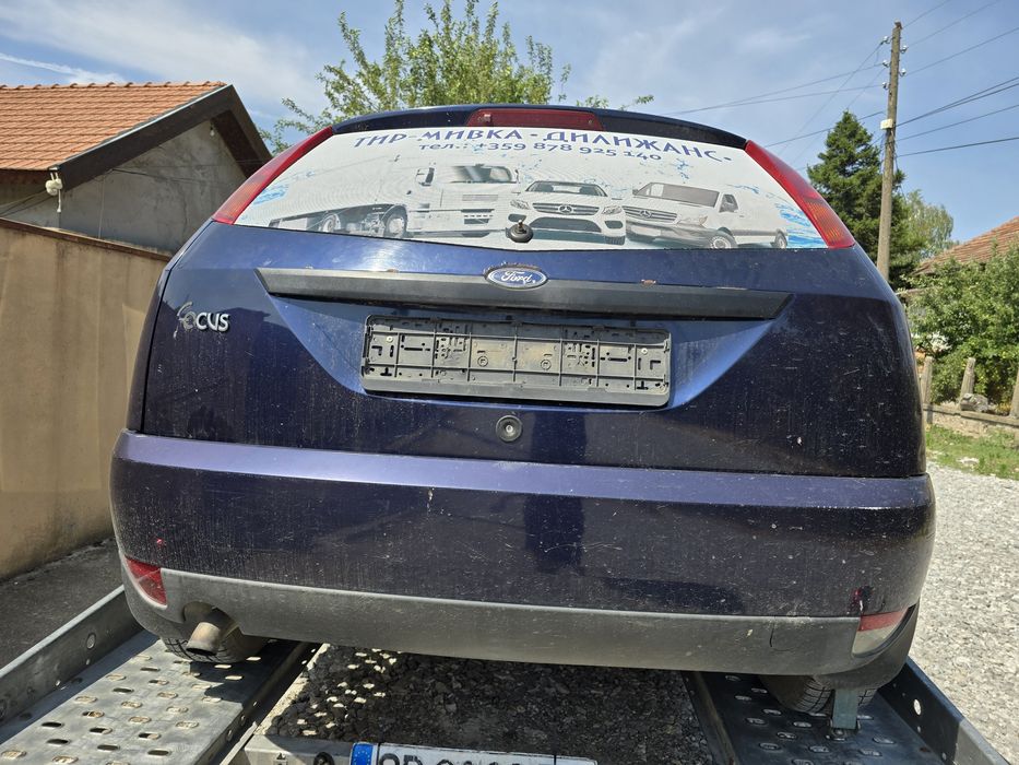 Продавам форд фокус 1.8 дти на части