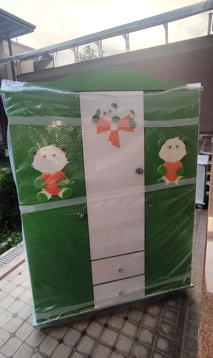 Detskiy Shkaf Va Tumbasi Sotiladi