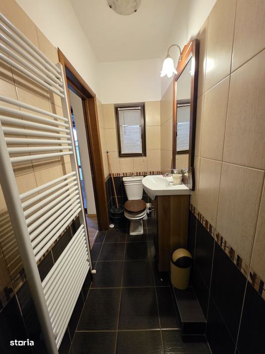 De vânzare – Jumătate de duplex, zonă Școala Gimnazială Rudolf Walther