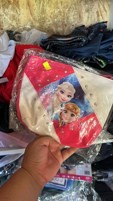 Lott jucarii noi + posete fetite