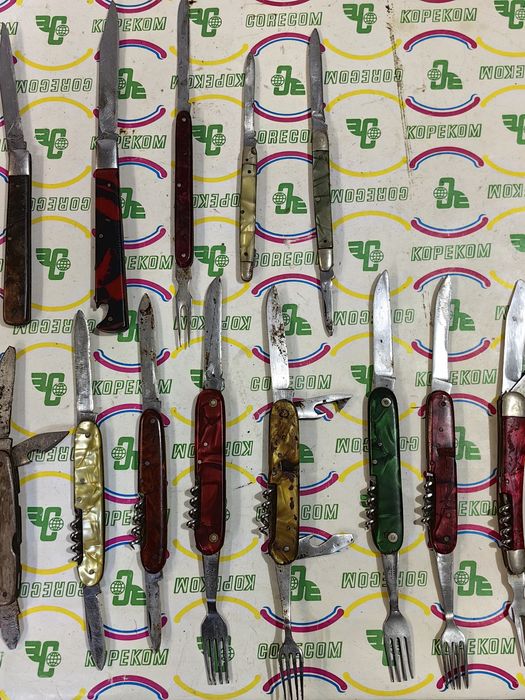 Стари сгъваеми ножки