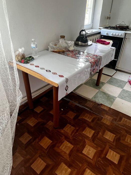 Продам стол со стульями