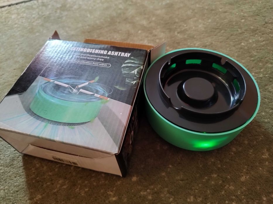 Бездимен пепелник