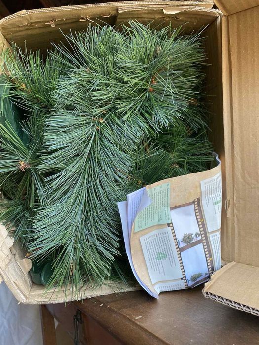 Изкуствена коледна елха 180 см – “Жилкова тъмна”