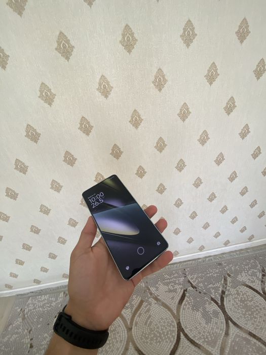 Poco F6 ( Redmi K70 )