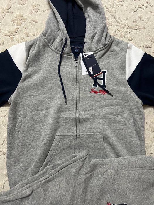 Спортивный костюм