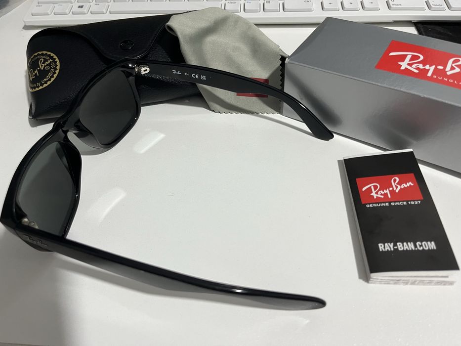 Vand Ray Ban Justin originali