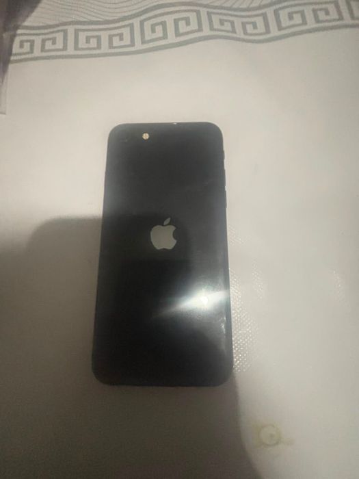iPhone SE 2020 года