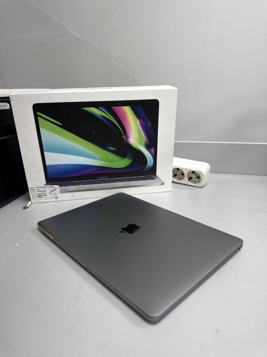Apple Macbook 13 2022