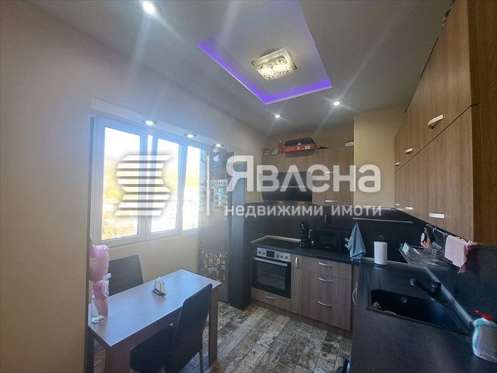 Продава се Двустаен апартамент в Варна, Възраждане 3 - 59 кв.м за 2034 €/кв.м - Снимка #4