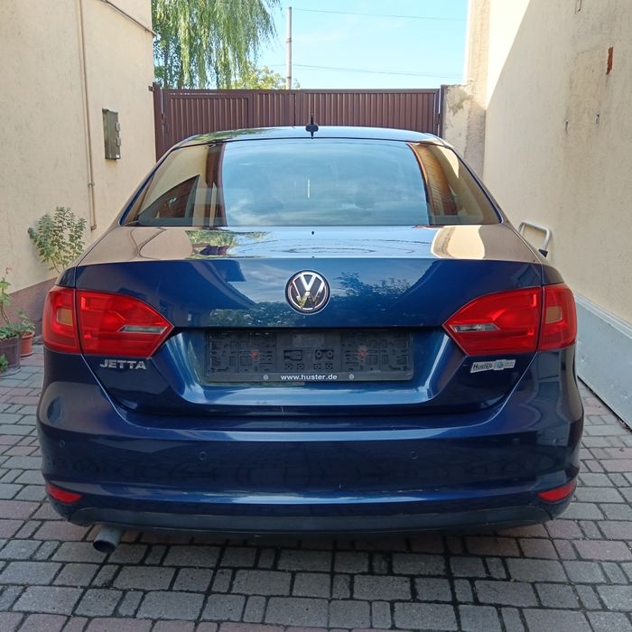 VOLKSWAGEN Jetta 2011 — imagine 4
