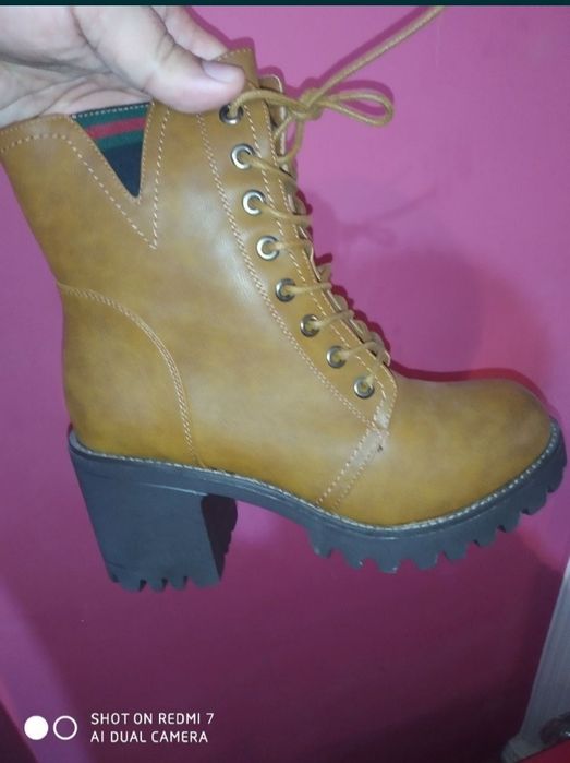 Женская зимняя утеплённая обувь ботинки 34-39р