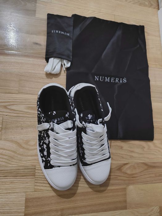 Numeris white and black adidas