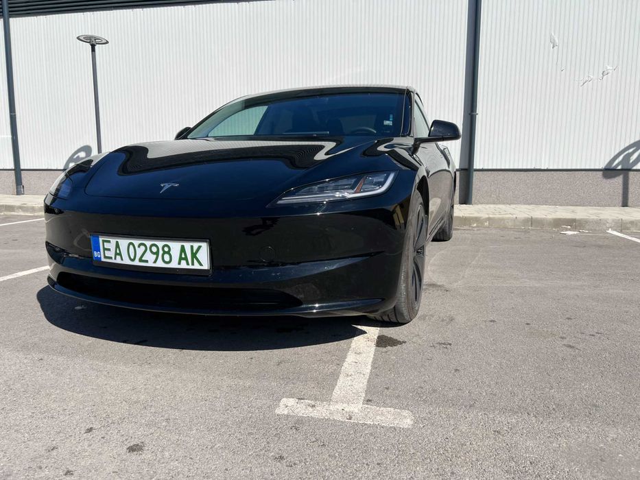 Tesla Model 3 Long-Range Dual