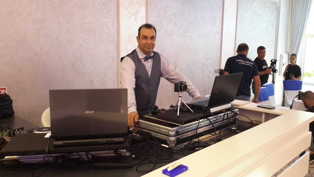 Професионален DJ и Водещ За вашето Сватбено или друго тържество!