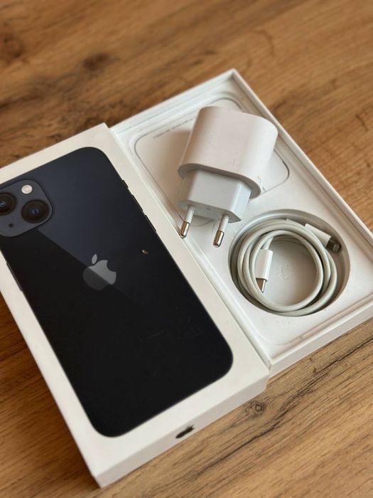 iPhone 13 128gb.