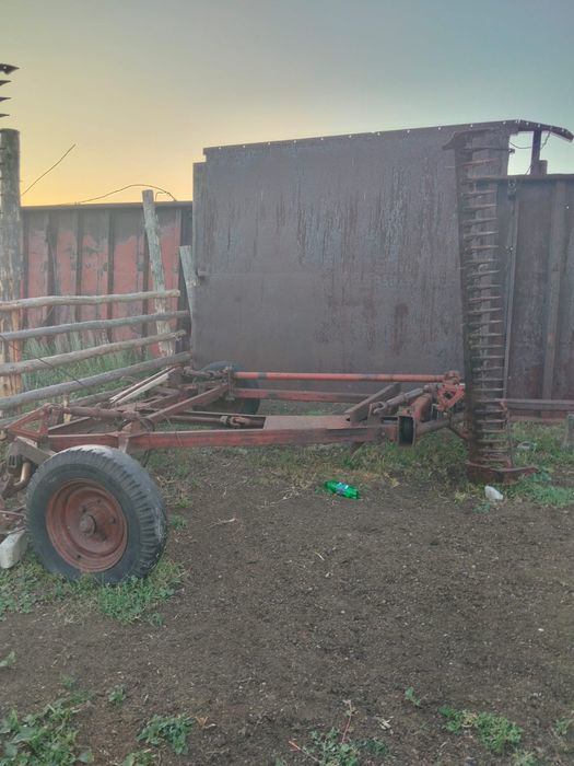 Продам косилку 2 бруску с граблями