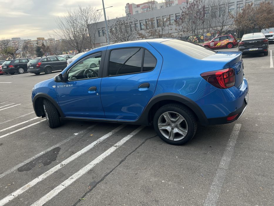 Logan Stepway/2020/Gpl/Accept Aur 120grame