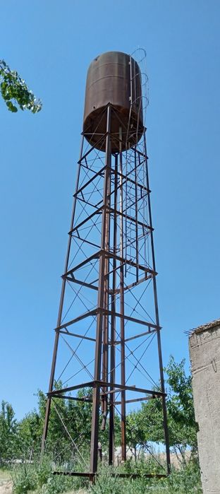 Башня 20метирдан узун 
Башня
Узунлиги: 20м узун
Ени: 3м
Бочка сигим