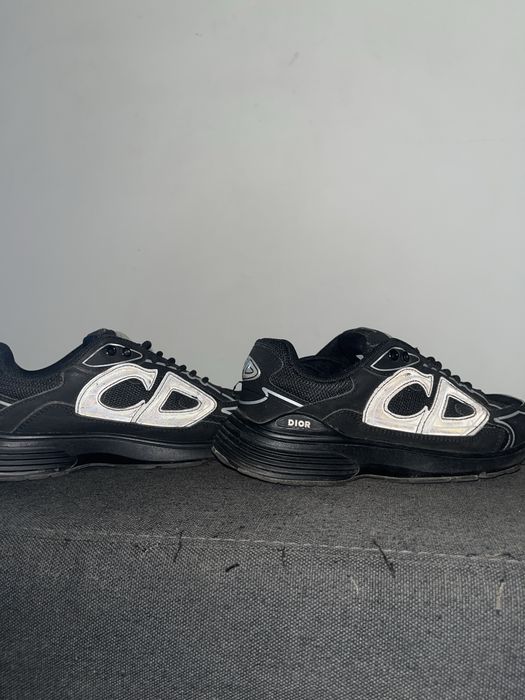 Dior B30 negru.