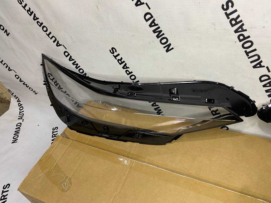 Стекло фары на Elantra