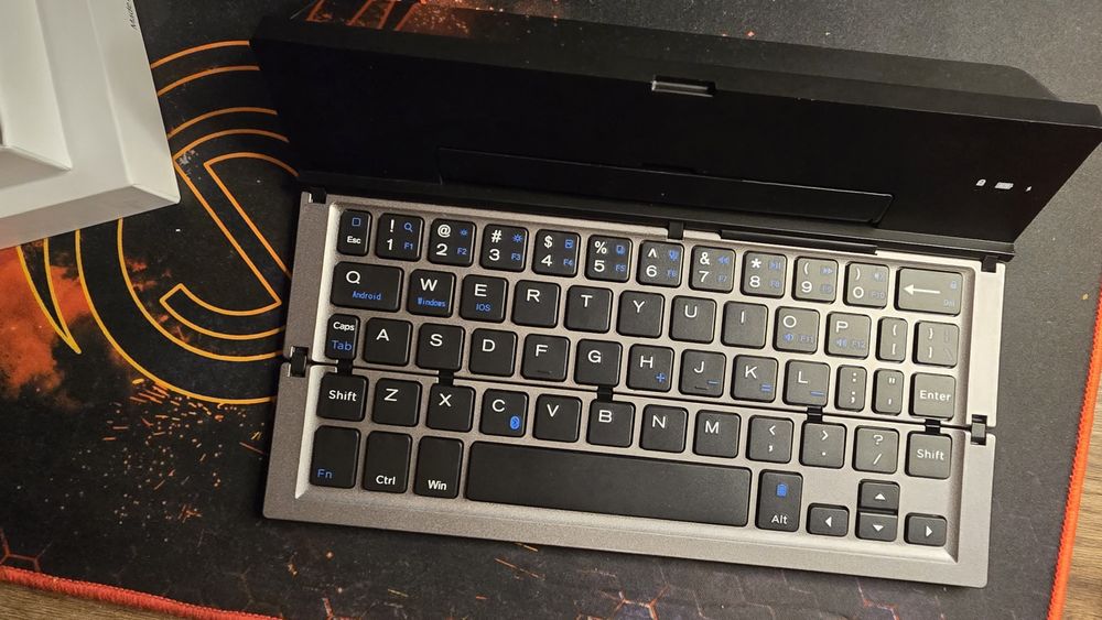 Tastatură pliabilă