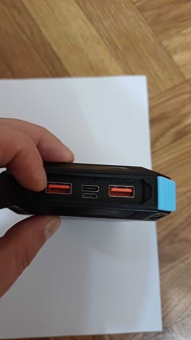 Външна голяма соларна батерия. 20000mha. Solar power bank