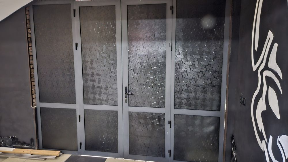 Акфа эшик, 3м га 2.30 атрофида