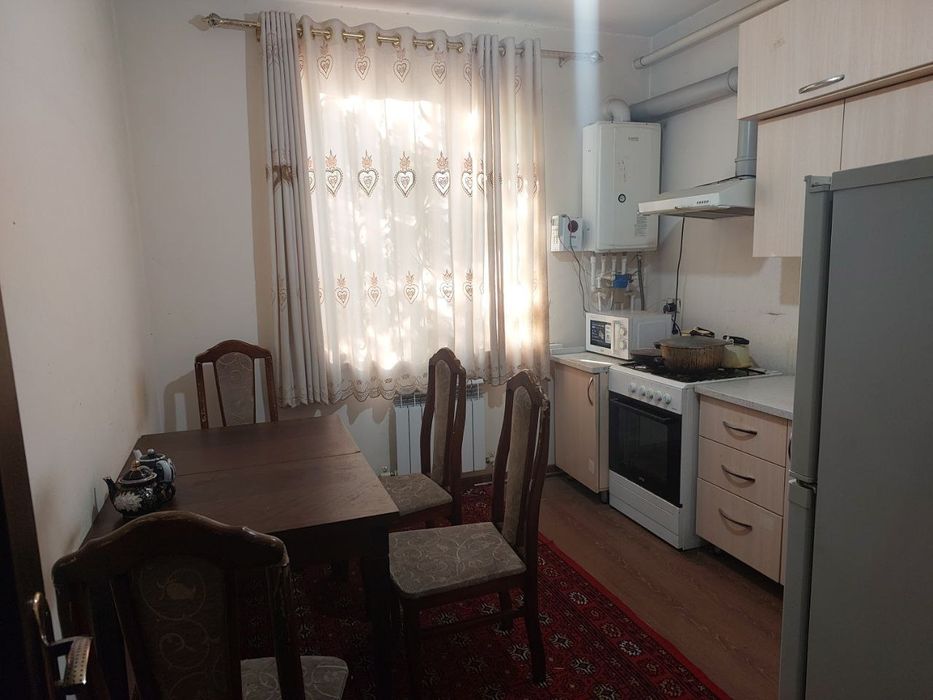 CHOSHTEPA 2 xona sotiladi 1 etaj arzon narxda kelishamiz