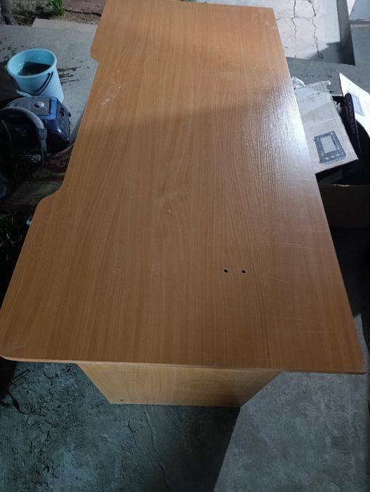 Продам компьютерный стол