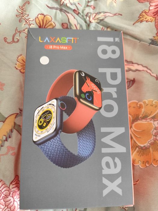 Vând ceas culoare alba