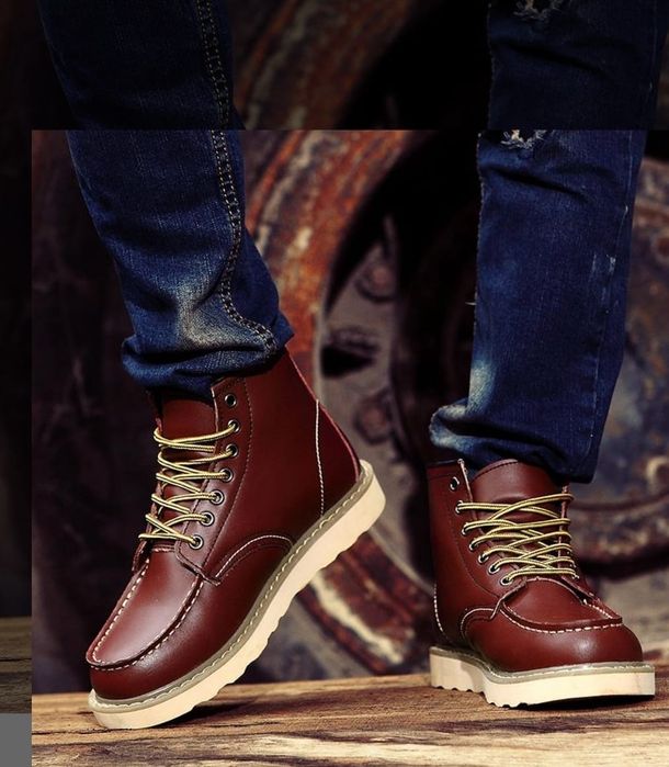 Vând bocanci Model Moc Toe mărimea 42 model Fabulos Top