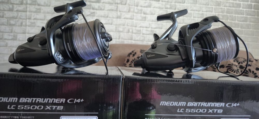 2 броя Шаранджийски макари SHIMANO Medium Baitrunner Ci4 XTB LC 5500