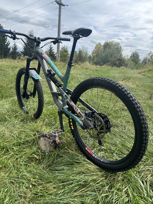 Bicicleta YT Capra Al comp