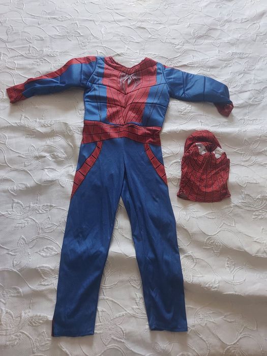 Новогодний костюм человека паука