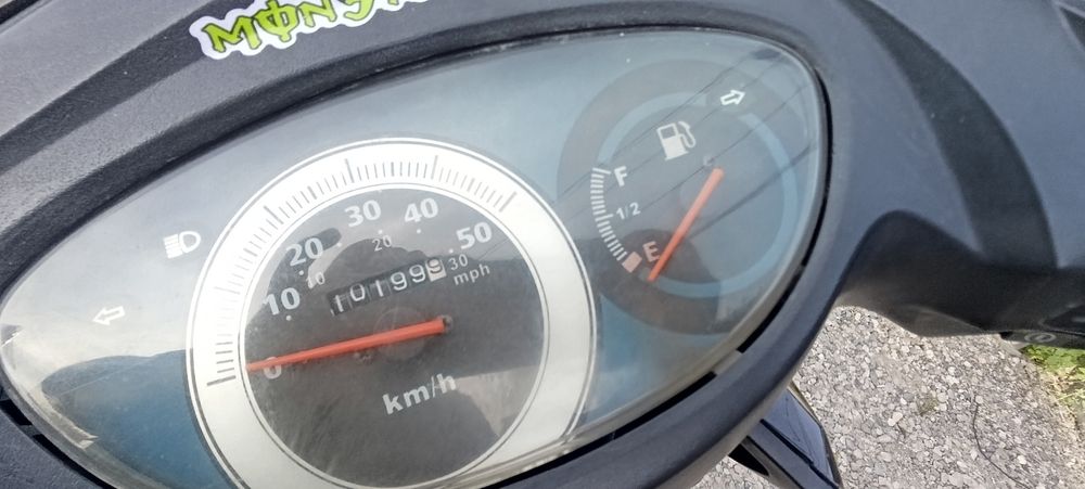 Продам м8 документы есть