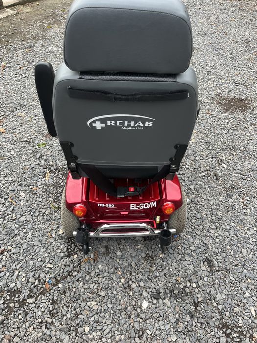 Carucior electric pentru oamni cu dizabilitai
