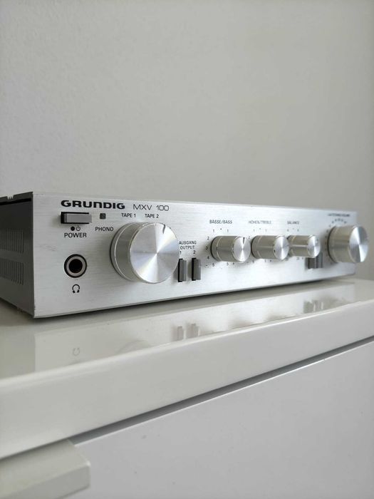 Preamplificator Grundig MXV 100