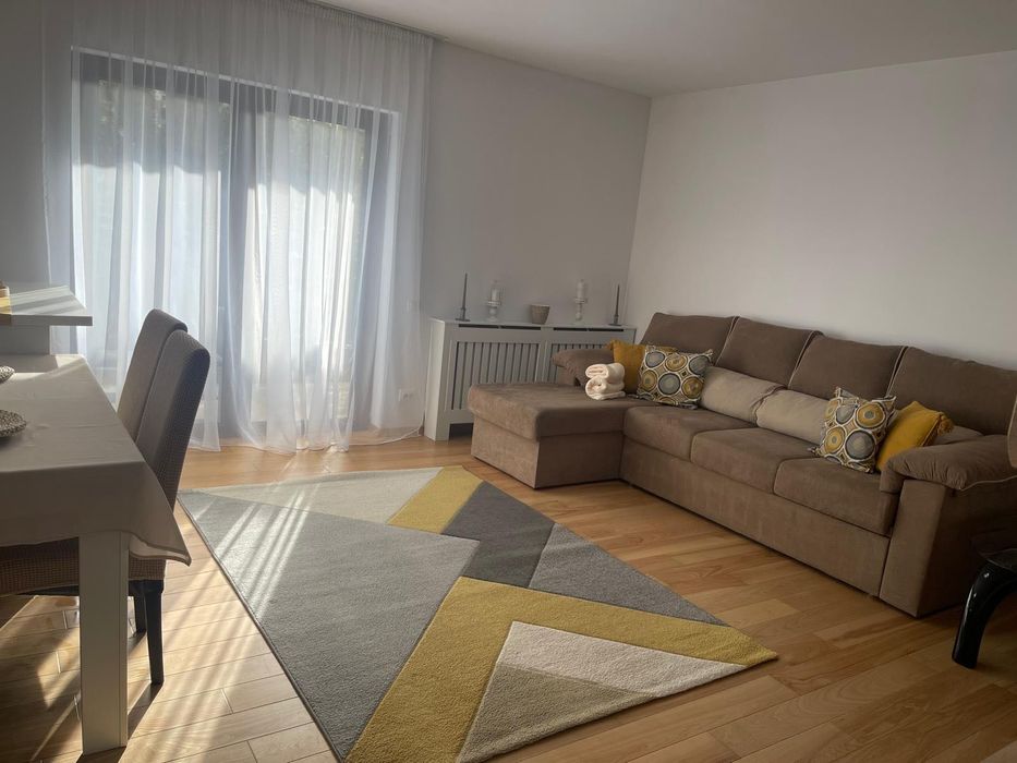PF vand apartament cu doua camere + gradina in Buna ziua