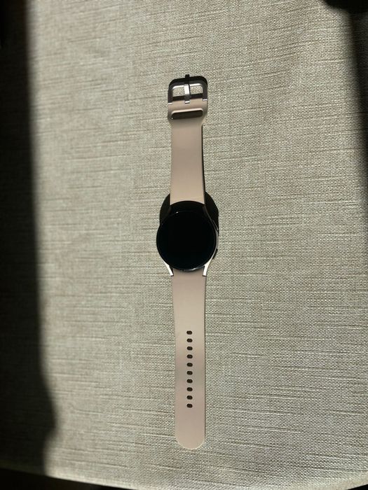 Samsung Galaxy S20 FE 5G + Samsung watch 4