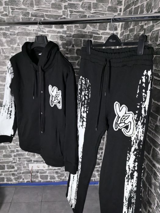 Yohji Yamamoto Y-3 екип