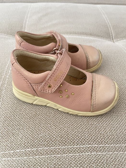 Туфли для девочки