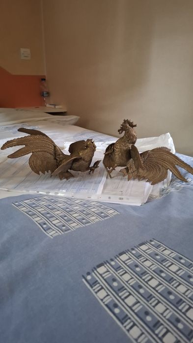 Красиви месингови петлета