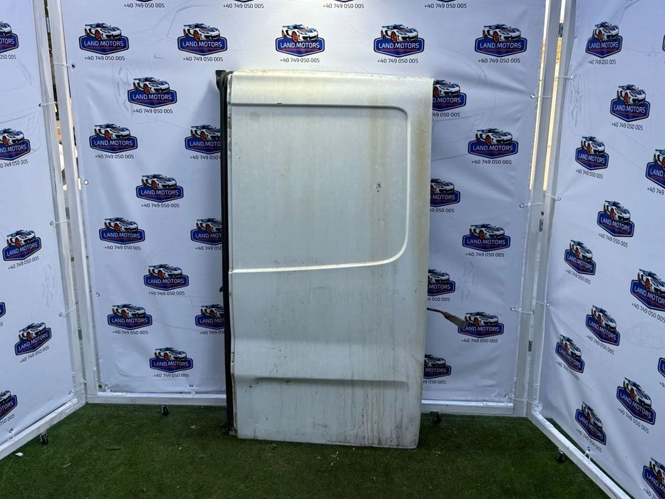 USA PORTIERA SPATE DREAPTA OPEL VIVARO A 2.0 DIESEL 2011 / FURGONETA 2001-2014