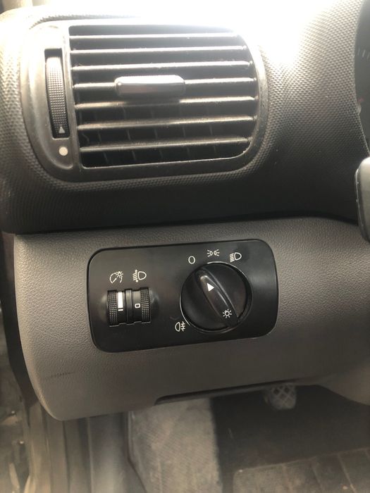 Сеат Толедо 1.9 110кс 2002г