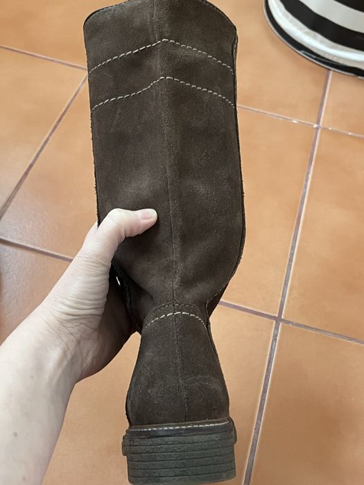 Vand cizme piele intoarsa marimea 36
